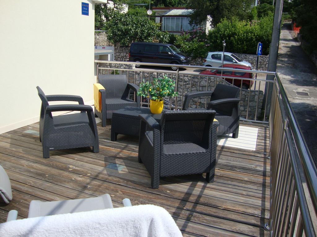 Apartments Ilona Novi Vinodolski Buitenkant foto